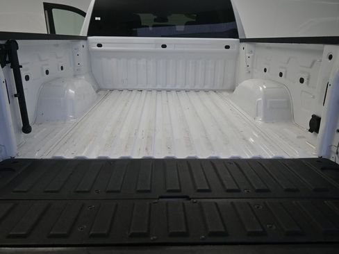Used 2025 GMC Sierra 1500 SLT image 21