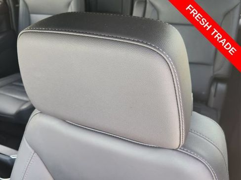 Used 2024 Chevrolet Suburban Z71 w/ Luxury Package AWD/4WD image 24