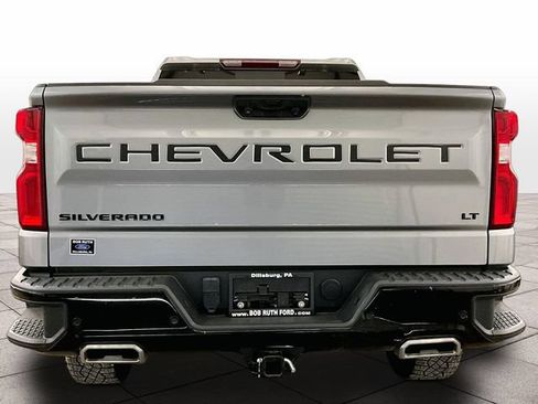 Used 2023 Chevrolet Silverado 1500 LT Trail Boss w/ Convenience Package II AWD/4WD image 4