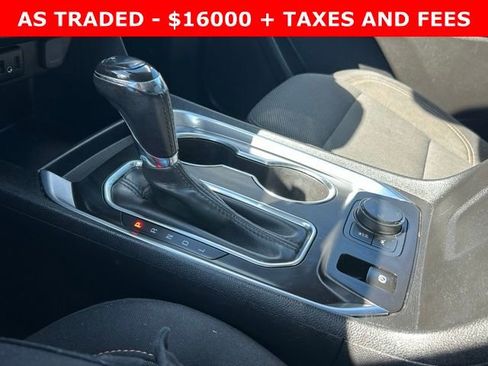 Used 2020 Chevrolet Traverse LT w/ Driver Confidence II Package image 26