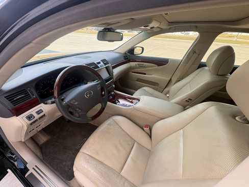 Used 2012 Lexus LS 460 w/ Luxury Value Edition RWD image 9