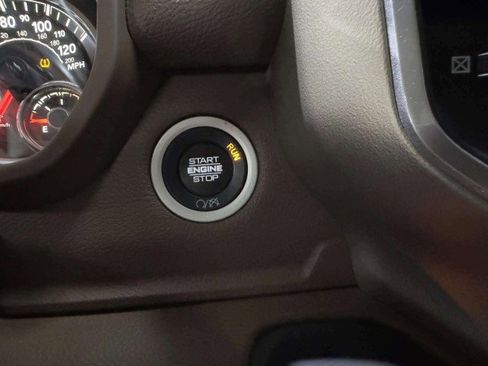 Used 2020 RAM 2500 Laramie image 43