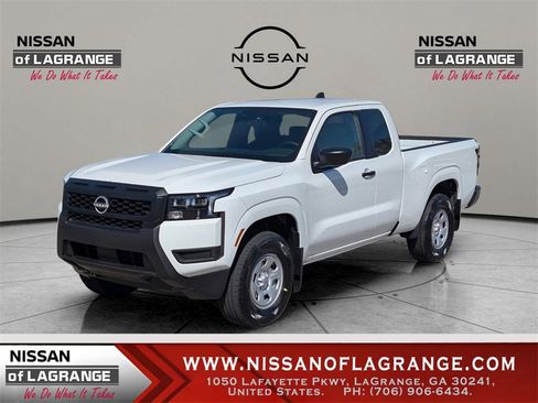 New 2026 Nissan Frontier S image 1