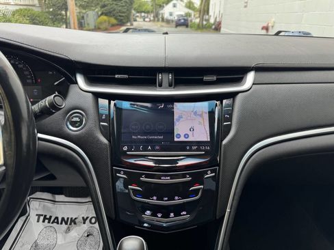 Used 2018 Cadillac XTS w/ Rear Seat Comfort Package image 38