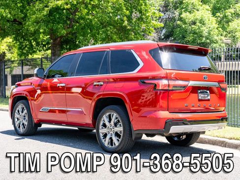 Used 2023 Toyota Sequoia Capstone AWD/4WD image 8