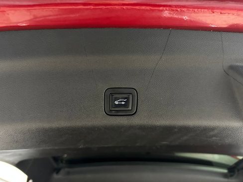 Certified 2022 Chevrolet Tahoe LT w/ LT Signature Package image 27