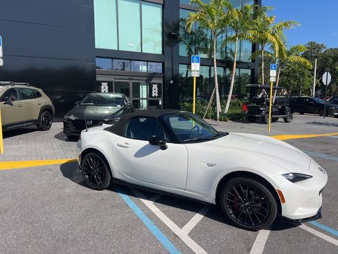 Used 2023 MAZDA MX-5 Miata Club w/ Brembo/BBS Recaro Package image 40