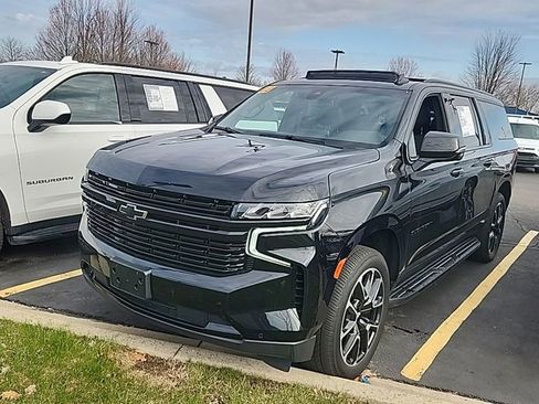 Used 2022 Chevrolet Suburban RST w/ Luxury Package AWD/4WD image 1