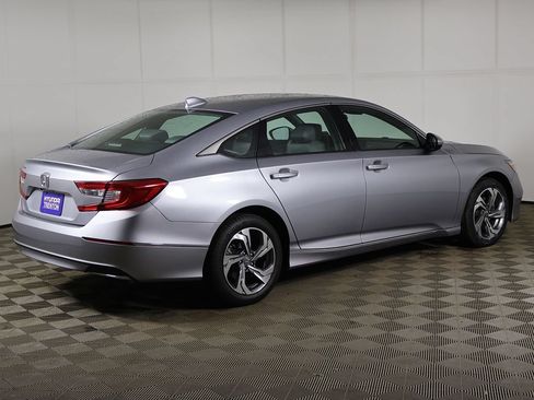 Used 2020 Honda Accord EX image 10