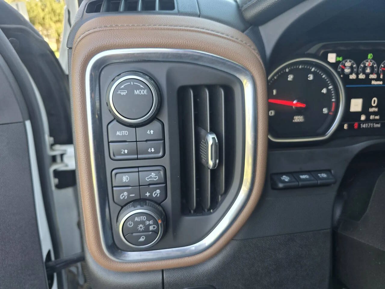 Used 2022 Chevrolet Silverado 3500 High Country w/ Z71 Off-Road Package AWD/4WD image 48