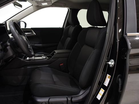 New 2026 Mitsubishi Outlander ES image 20