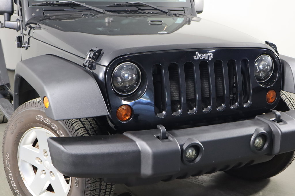 Used 2013 Jeep Wrangler Sport AWD/4WD image 34