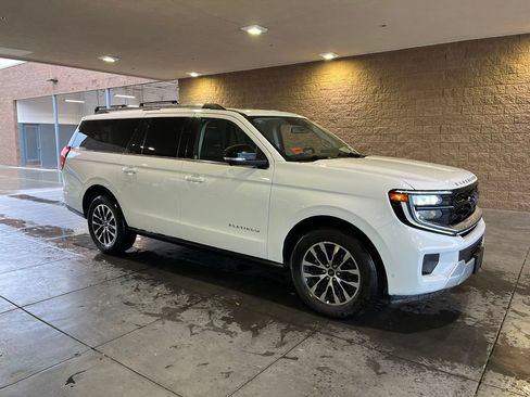 Used 2025 Ford Expedition Max Platinum AWD/4WD image 4