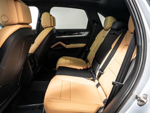 New 2026 Porsche Cayenne AWD/4WD image 28