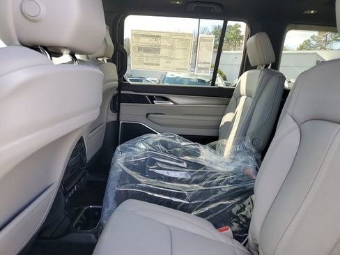 New 2026 Jeep Grand Wagoneer L 4WD image 13