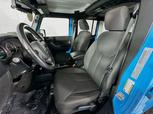 Certified 2018 Jeep Wrangler Unlimited Sport S image 27