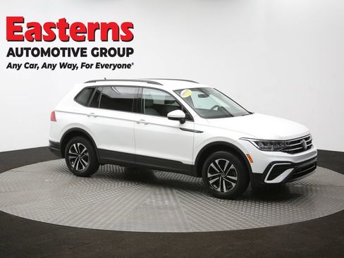 Used 2022 Volkswagen Tiguan S image 47