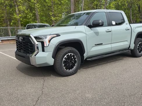 New 2026 Toyota Tundra SR5 AWD/4WD image 4