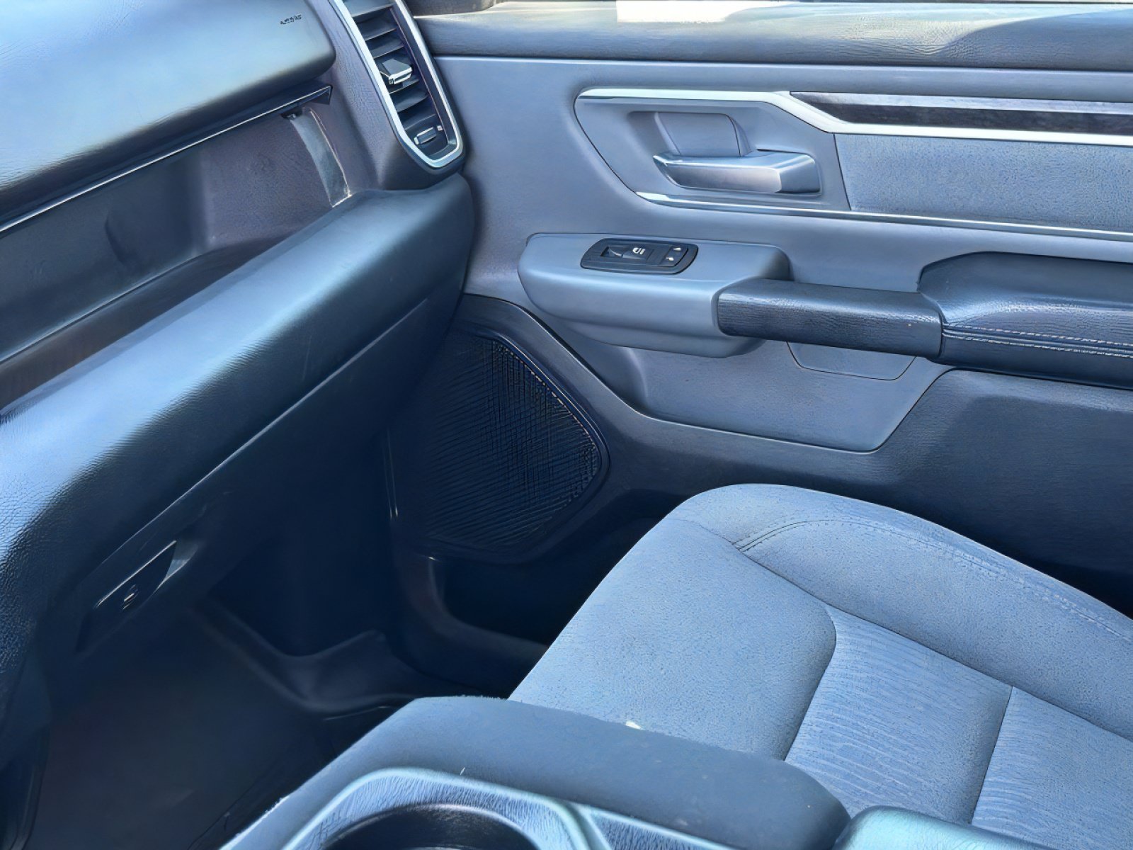 Used 2021 RAM 1500 Big Horn RWD image 19