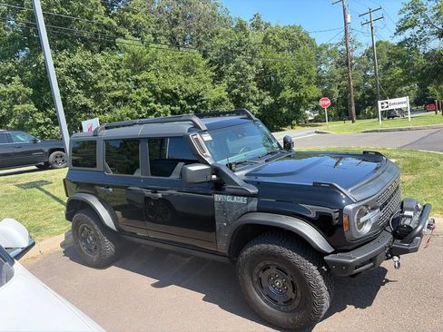 Used 2024 Ford Bronco Everglades AWD/4WD image 12