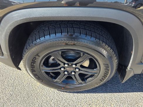 Used 2020 GMC Acadia AT4 image 17