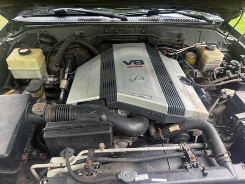 Used 2002 Lexus LX 470 4WD image 40