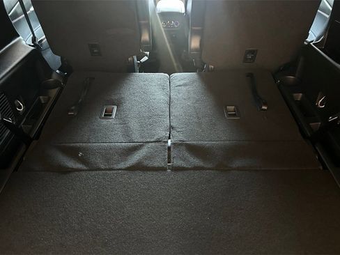 New 2026 Ford Explorer ST-Line w/ ST-Line Street Pack image 14