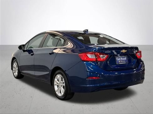 Used 2019 Chevrolet Cruze LT w/ Convenience Package image 14