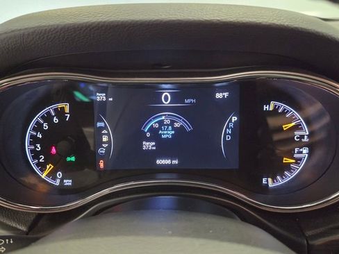 Used 2020 Jeep Grand Cherokee Laredo w/ 18" Wheel & 8.4" Radio Group AWD/4WD image 24