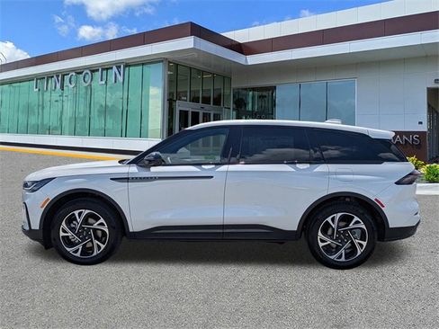 New 2025 Lincoln Nautilus Premier w/ Jet Appearance Package image 7