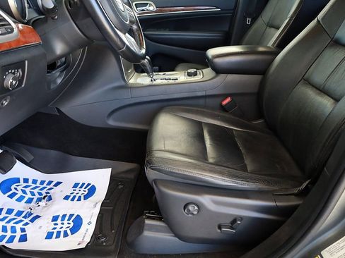 Used 2012 Jeep Grand Cherokee Limited image 11