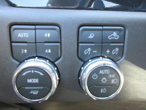 New 2026 GMC Sierra 1500 SLT w/ SLT Premium Plus Package image 17