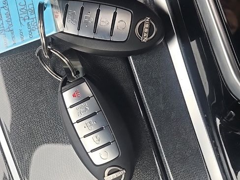 Used 2024 Nissan Armada SL w/ Midnight Edition Package image 49