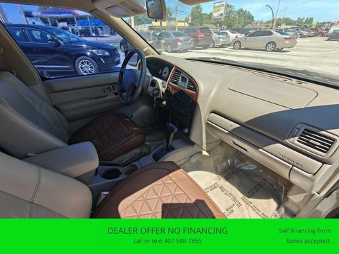 Used 2001 Nissan Pathfinder LE RWD image 18