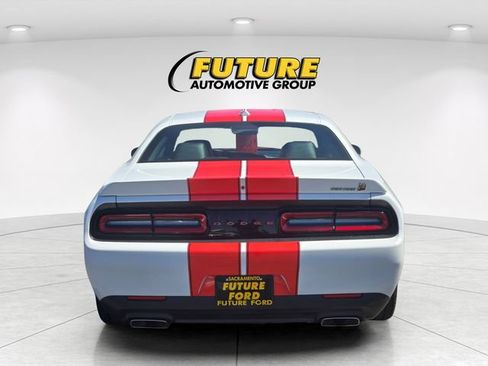 Used 2022 Dodge Challenger R/T Scat Pack RWD image 5