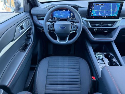 New 2026 Ford Explorer ST-Line w/ ST-Line Street Pack image 31