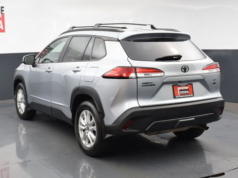 Used 2023 Toyota Corolla Cross LE w/ Black Badges Package (TMS) image 3