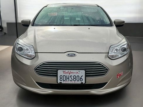 Used 2017 Ford Focus Electric Hatchback image 2