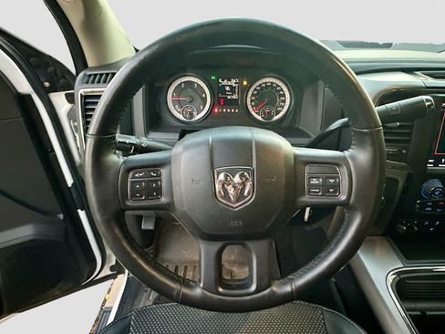 Used 2018 RAM 2500 Big Horn w/ Sport Appearance Group image 12