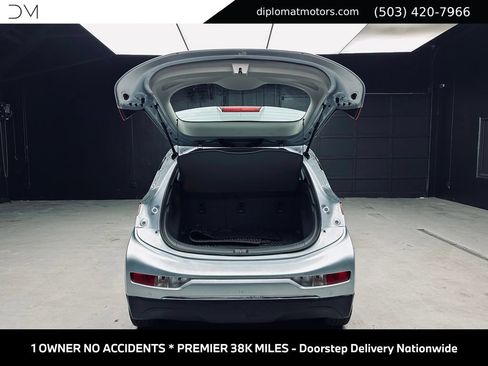 Used 2017 Chevrolet Bolt Premier w/ Driver Confidence II Package FWD image 42