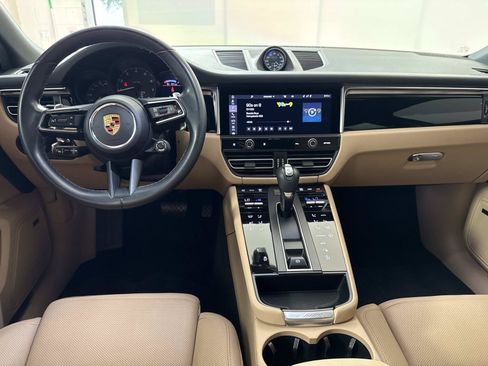 Used 2024 Porsche Macan AWD/4WD image 15