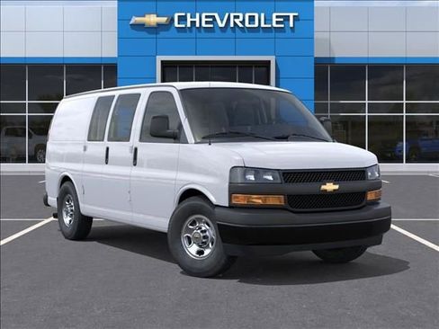 New 2026 Chevrolet Express 2500 RWD image 7