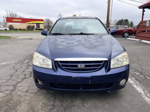 Used 2005 Kia Spectra LX image 2