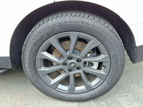 Certified 2023 Land Rover Range Rover Sport SE image 10