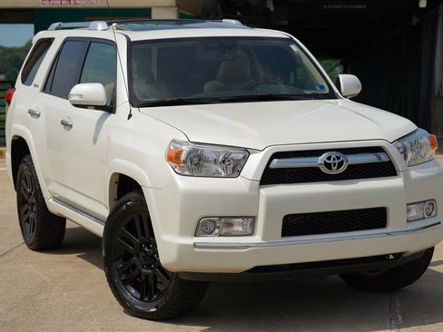 Used 2013 Toyota 4Runner Limited AWD/4WD image 10