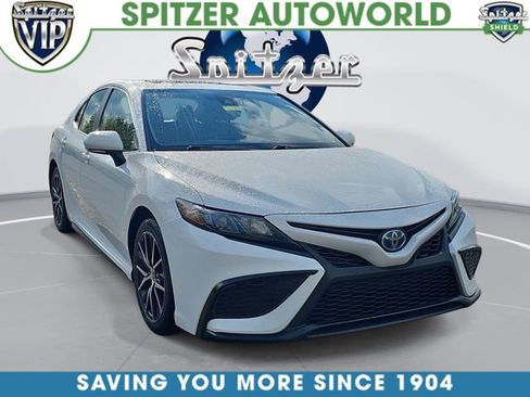 Used 2024 Toyota Camry SE w/ Cold Weather Package FWD image 1