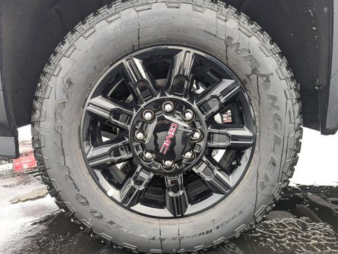 New 2026 GMC Sierra 2500 AT4 w/ AT4 Premium Plus Package image 14