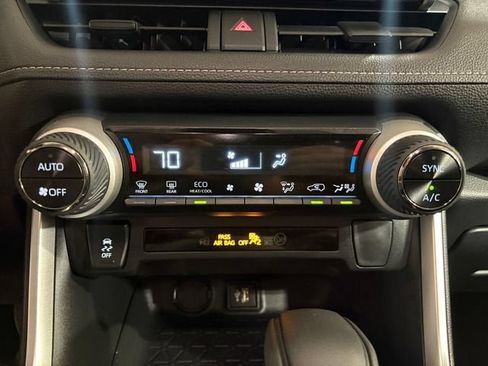 Used 2025 Toyota RAV4 XLE w/ Convenience Package AWD/4WD image 16