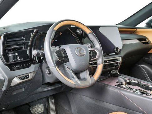 Used 2024 Lexus RX 350 w/ Convenience Package AWD/4WD image 4