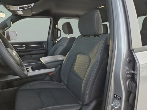 Used 2025 RAM 1500 Big Horn AWD/4WD image 12